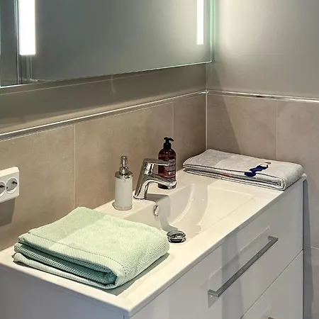 Apartment Awesome In With Wifi *