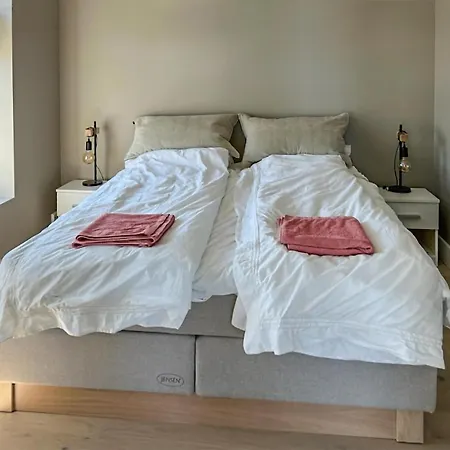 Awesome In With Wifi Apartment Staubo